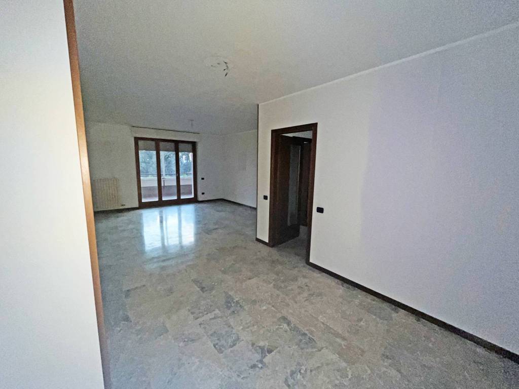 Ampio trilocale con terrazzo-Pieve Emanuele, Via delle Rose - 4