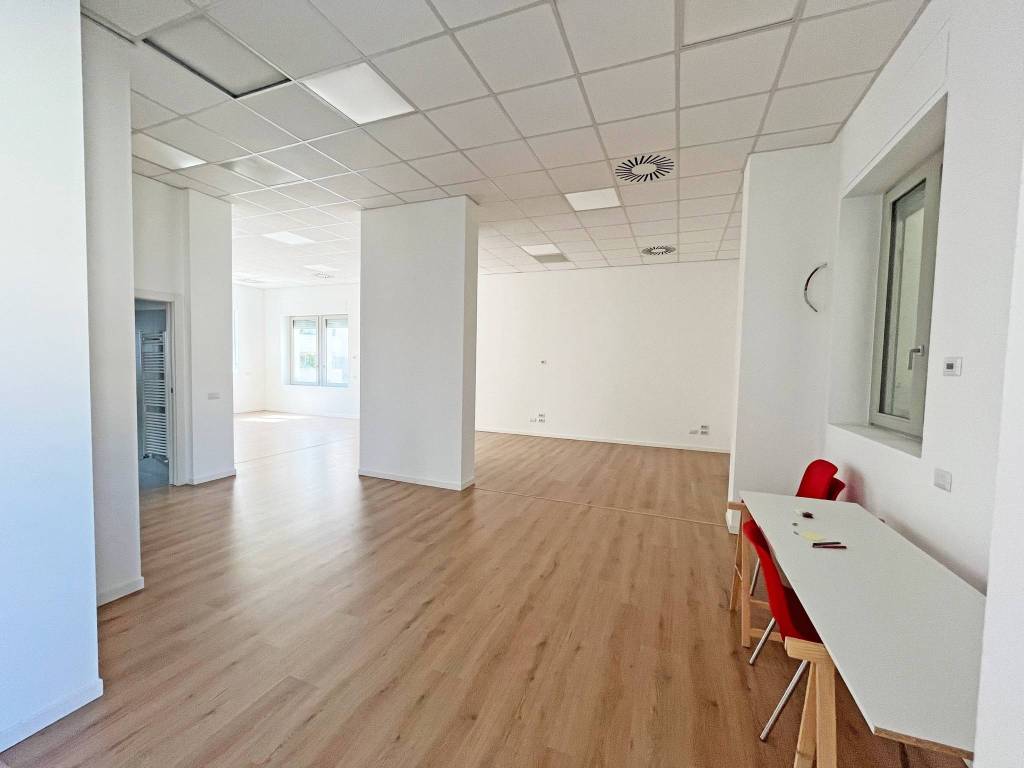 Ufficio in vendita a Busto Arsizio - 9 Ufficio in vendita a Busto Arsizio - 9