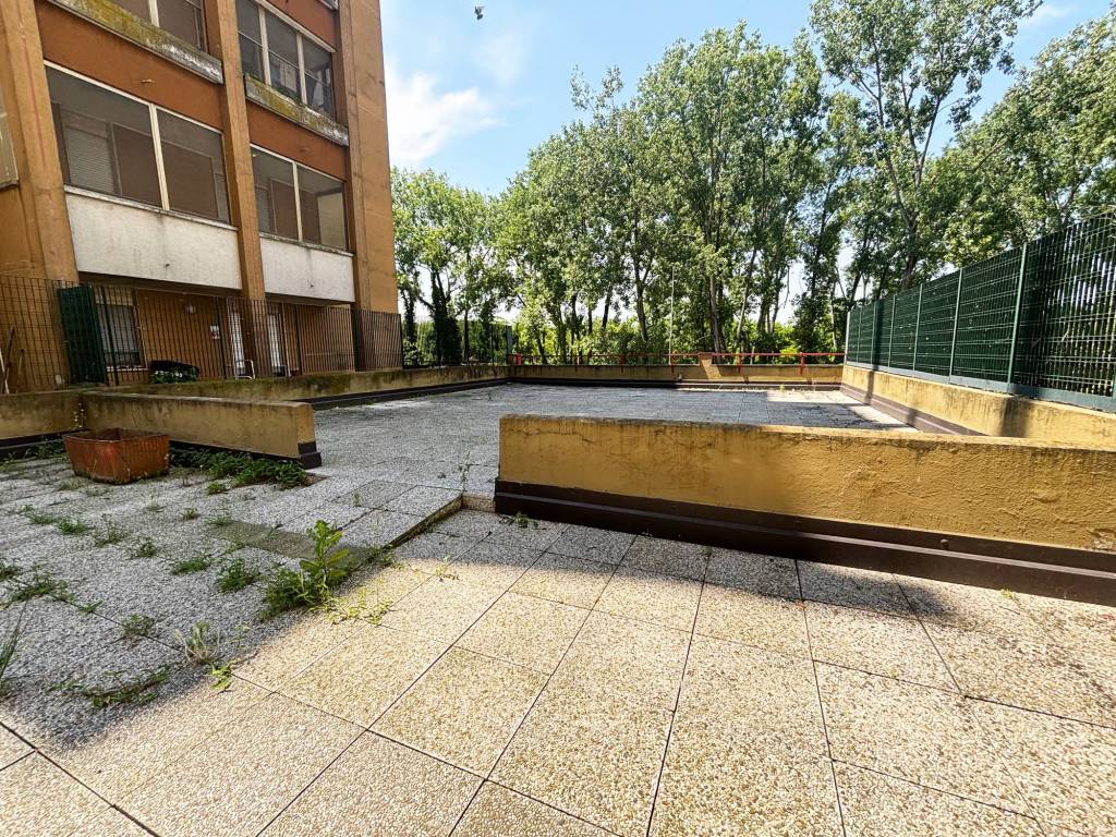 Bilocale con terrazzo di 238 mq – Pieve Emanuele - 10 Bilocale con terrazzo di 238 mq – Pieve Emanuele - 10