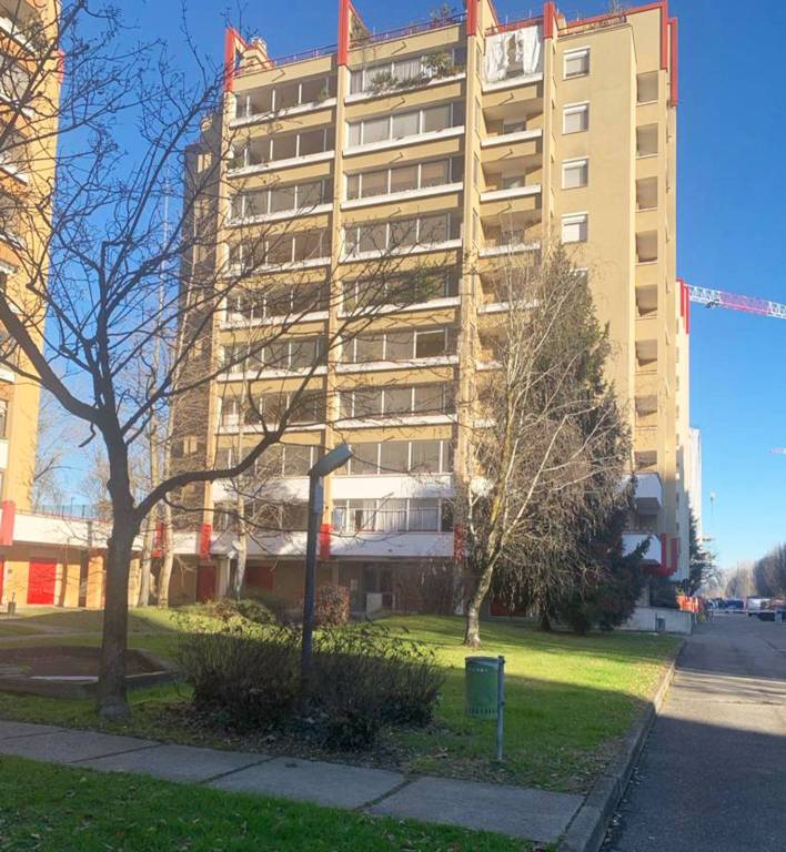 Ampio trilocale con terrazzo-Pieve Emanuele, Via delle Rose - 26