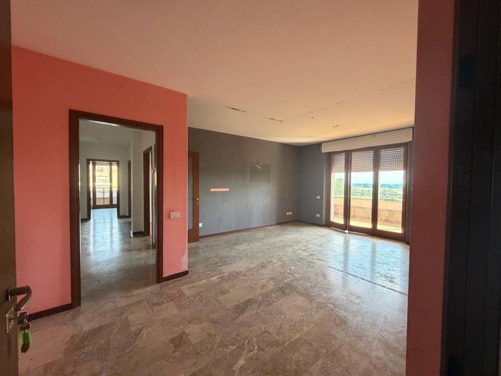 Ampio trilocale con terrazzo-Pieve Emanuele, Via delle Rose - 5