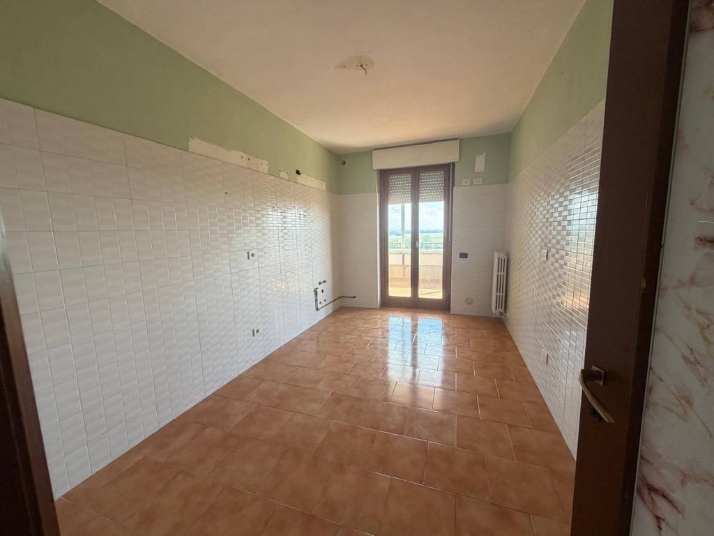 Ampio trilocale con terrazzo-Pieve Emanuele, Via delle Rose - 8