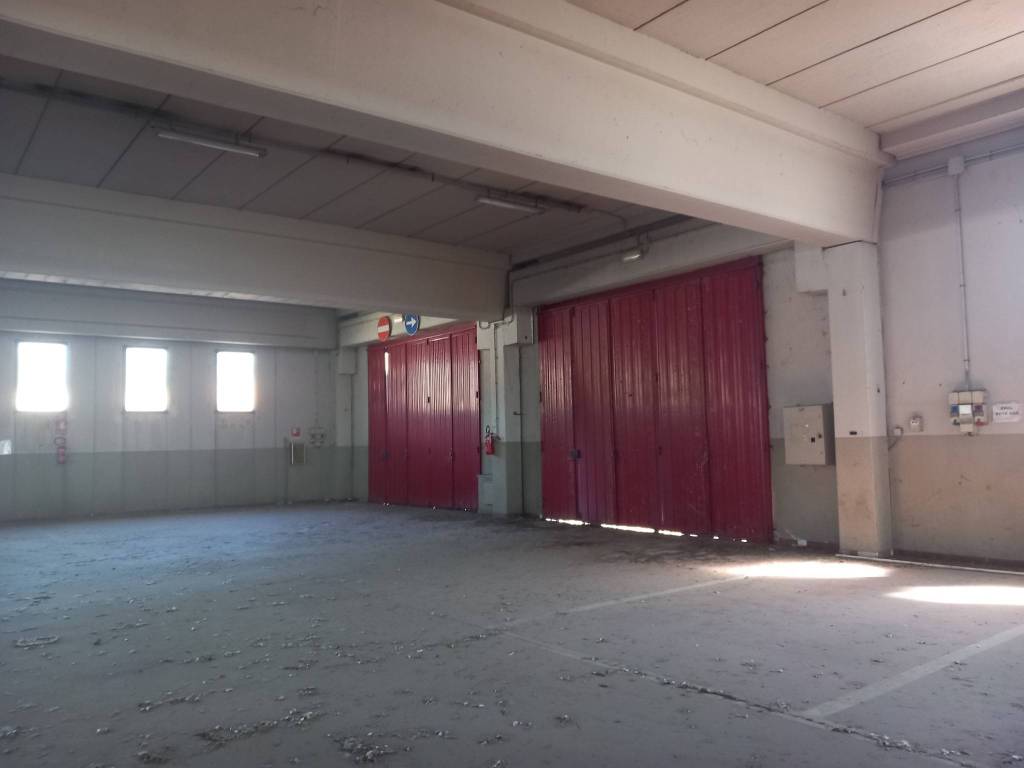 Palazzina con magazzino/parcheggio a Biella - 13 Palazzina con magazzino/parcheggio a Biella - 13
