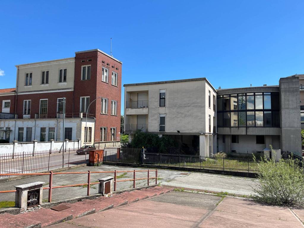 Palazzina con magazzino/parcheggio a Biella - 18 Palazzina con magazzino/parcheggio a Biella - 18