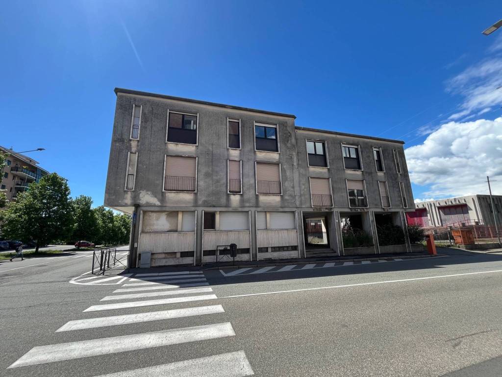Palazzina con magazzino/parcheggio a Biella - 6 Palazzina con magazzino/parcheggio a Biella - 6