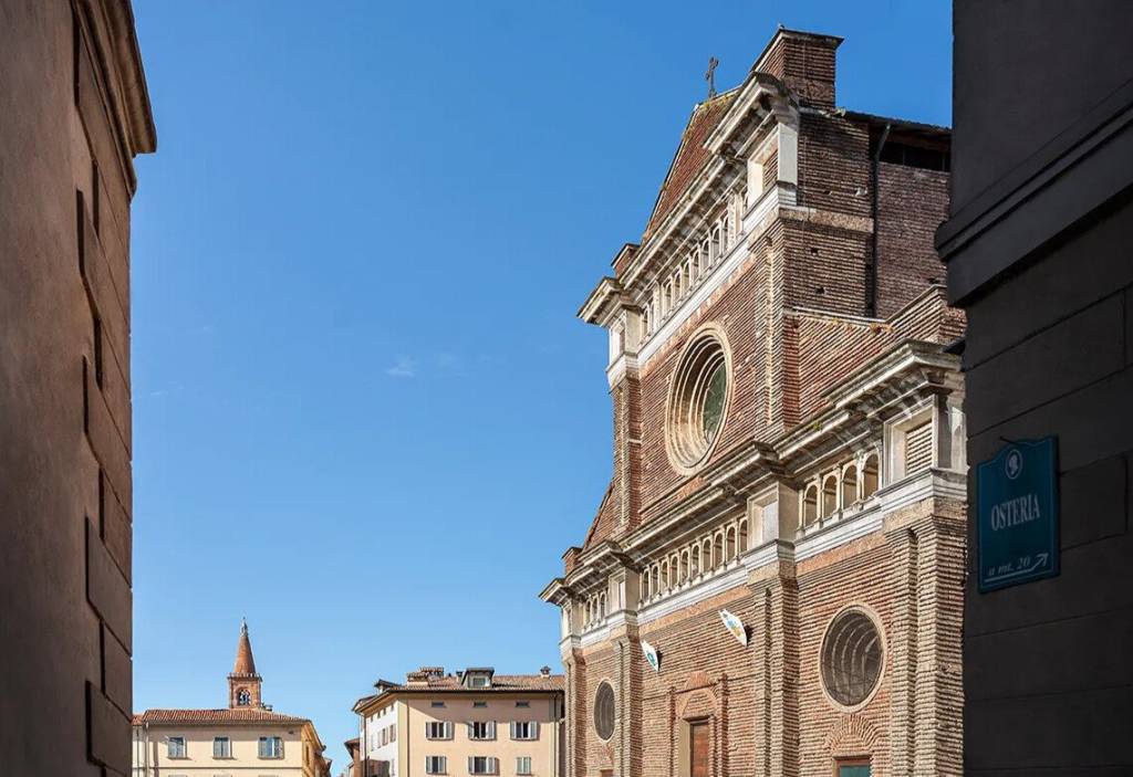 Bilocale, Piazza del Collegio Borromeo - 19 Bilocale, Piazza del Collegio Borromeo - 19
