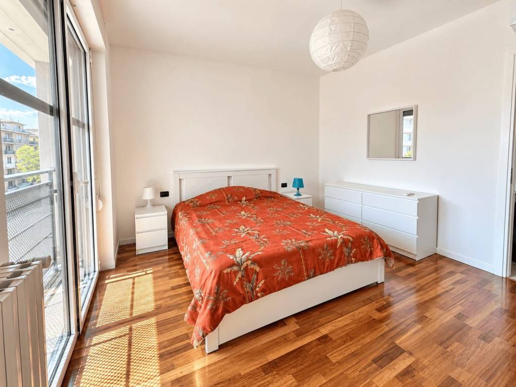 Bilocale arredato con box e balcone, Santa Giulia - 5